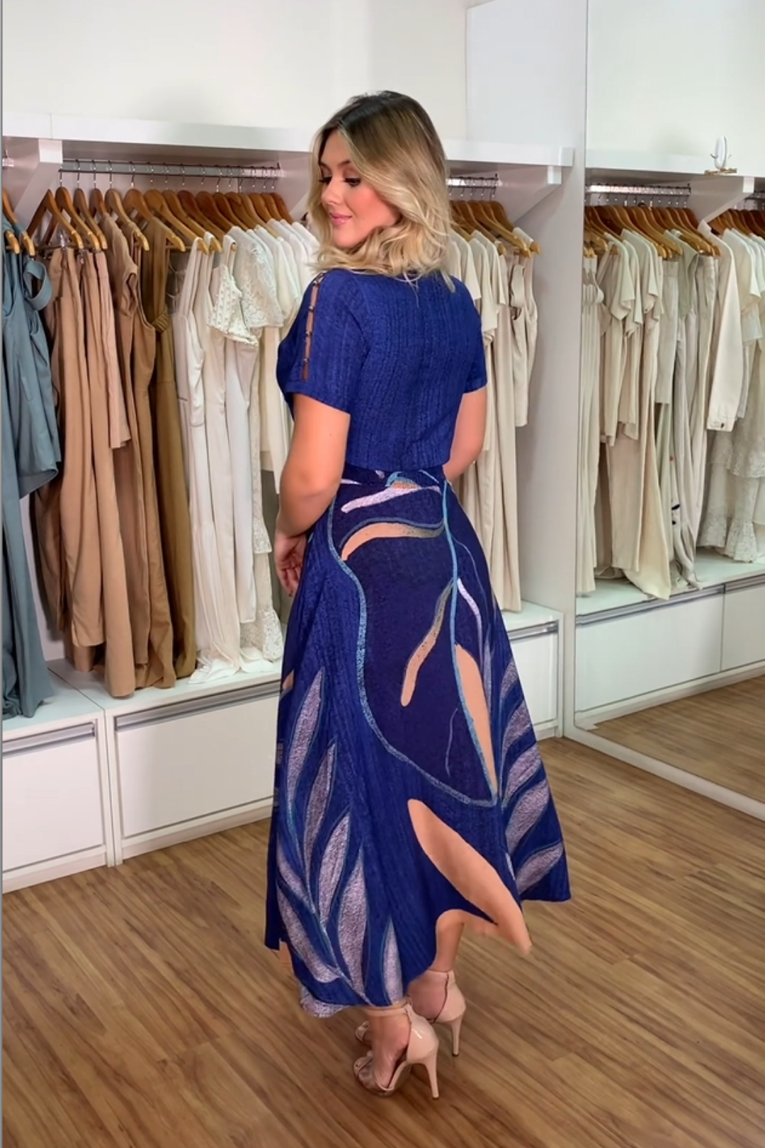 1620 | Vestido Midi Marina - Azul Royal Texturizado ✨