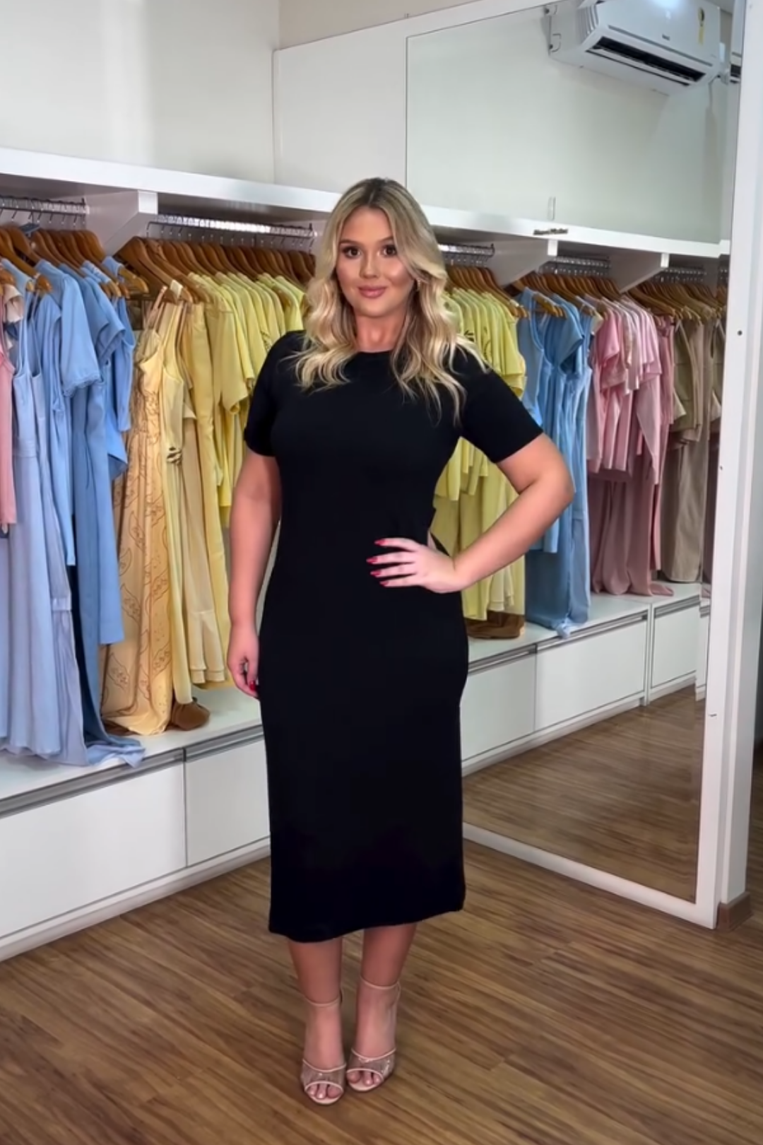 1355 | Vestido Midi Sofia - Malha Premium Preto