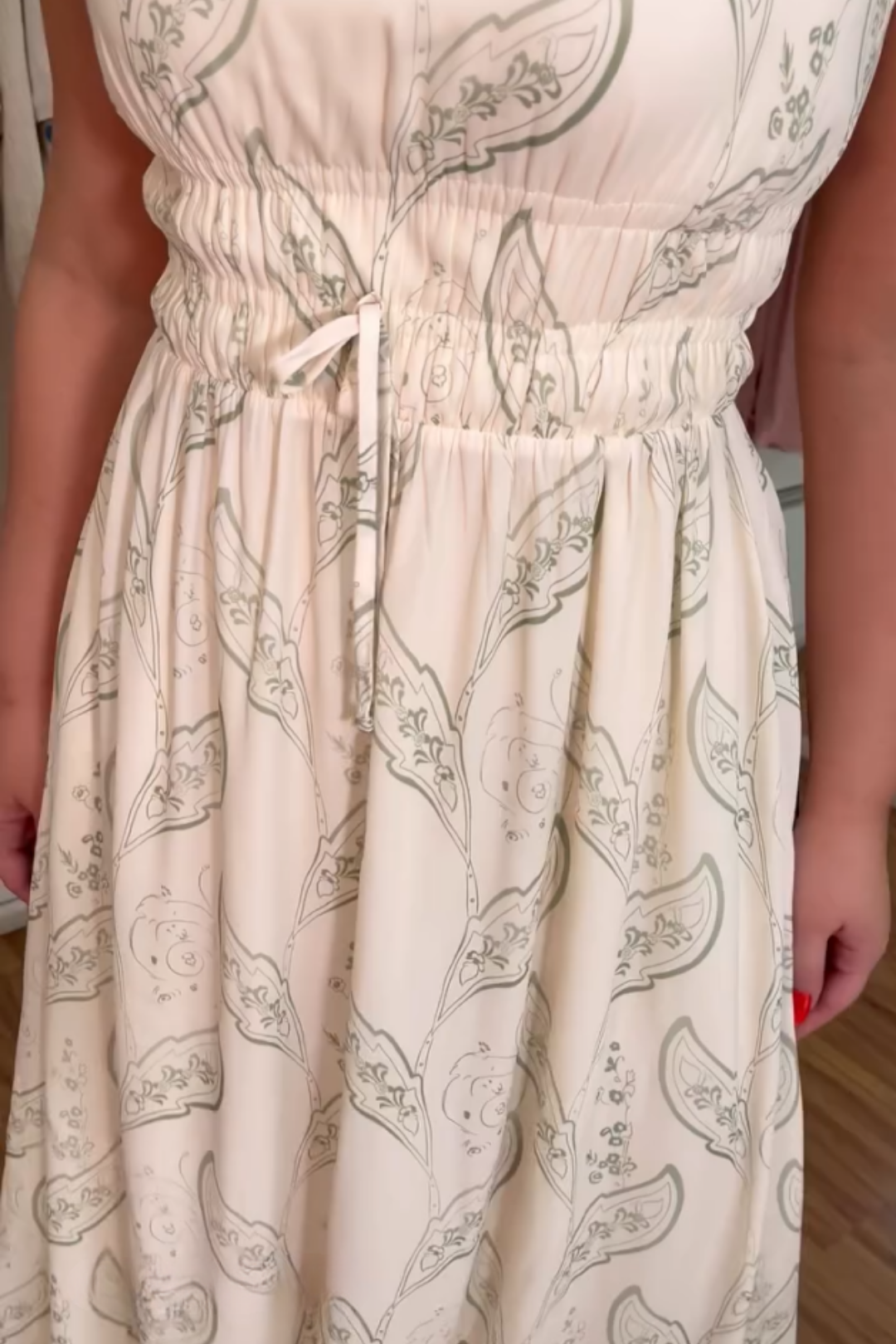 1755 | Vestido Midi Serena - Estampa Paisley Verde Suave ✨