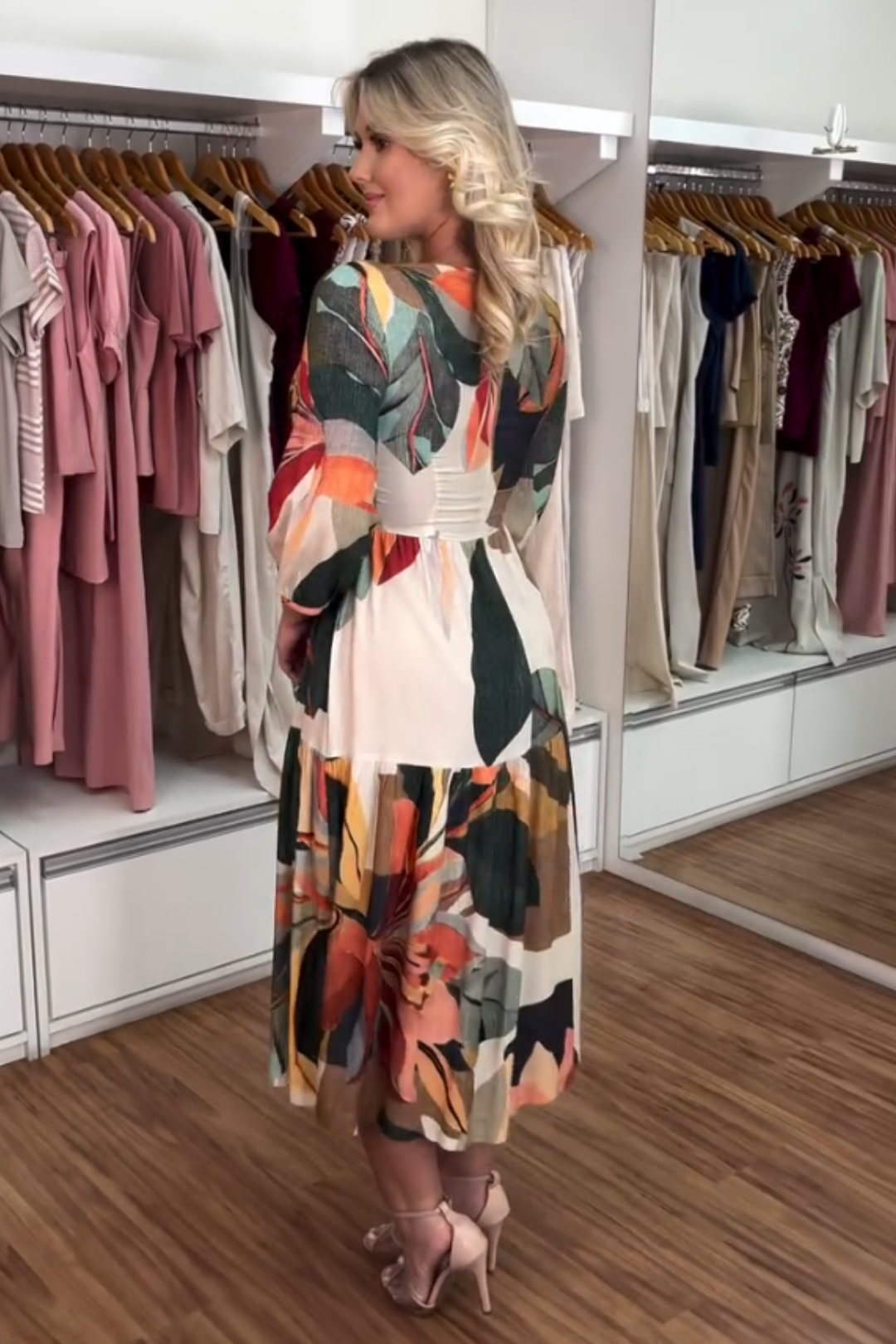 1530 | Vestido Midi Rafaela - Tropical Artístico ✨